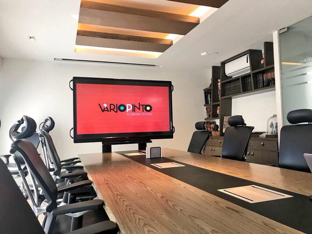 Sala de juntas de Variopinto Comunicación